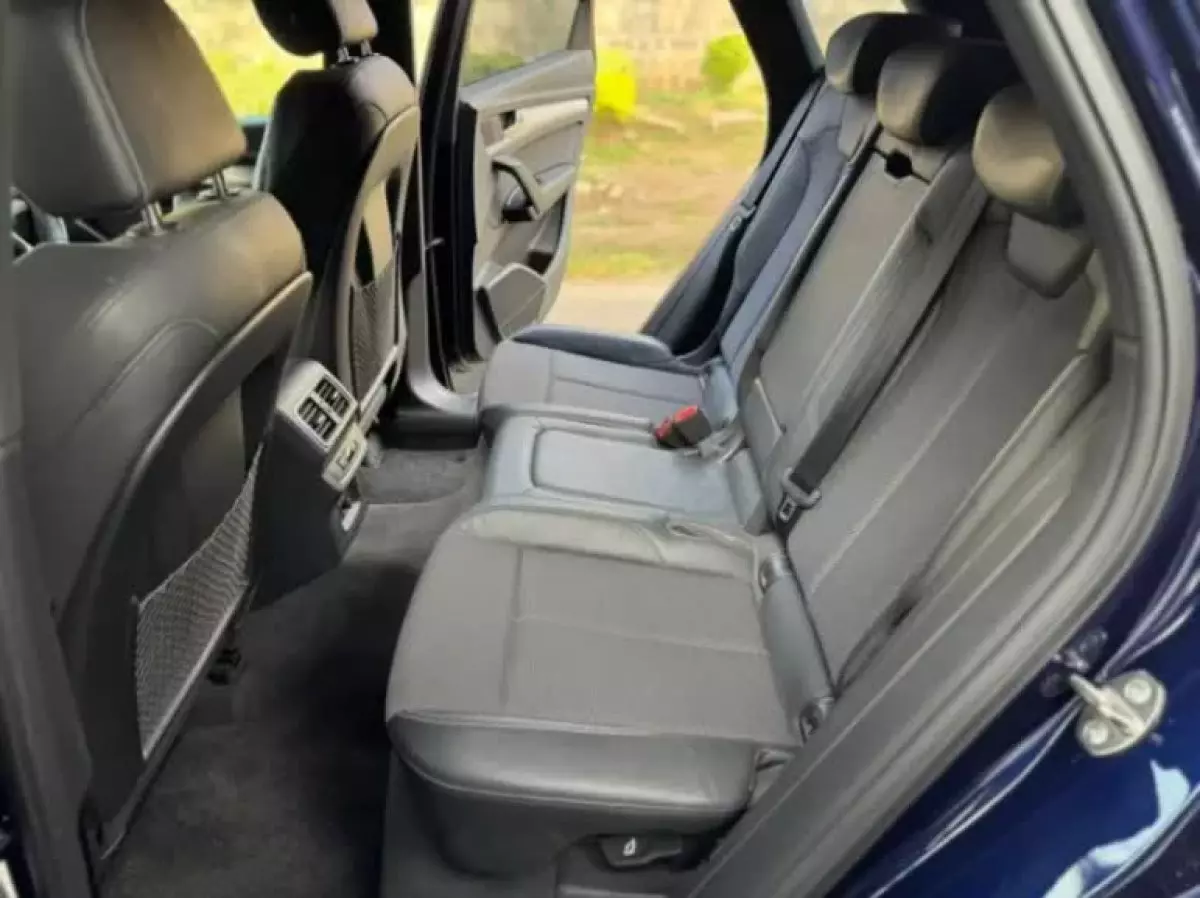 interiorBack