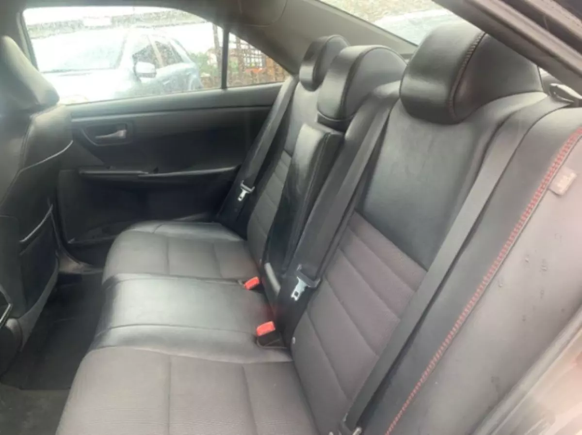interiorBack