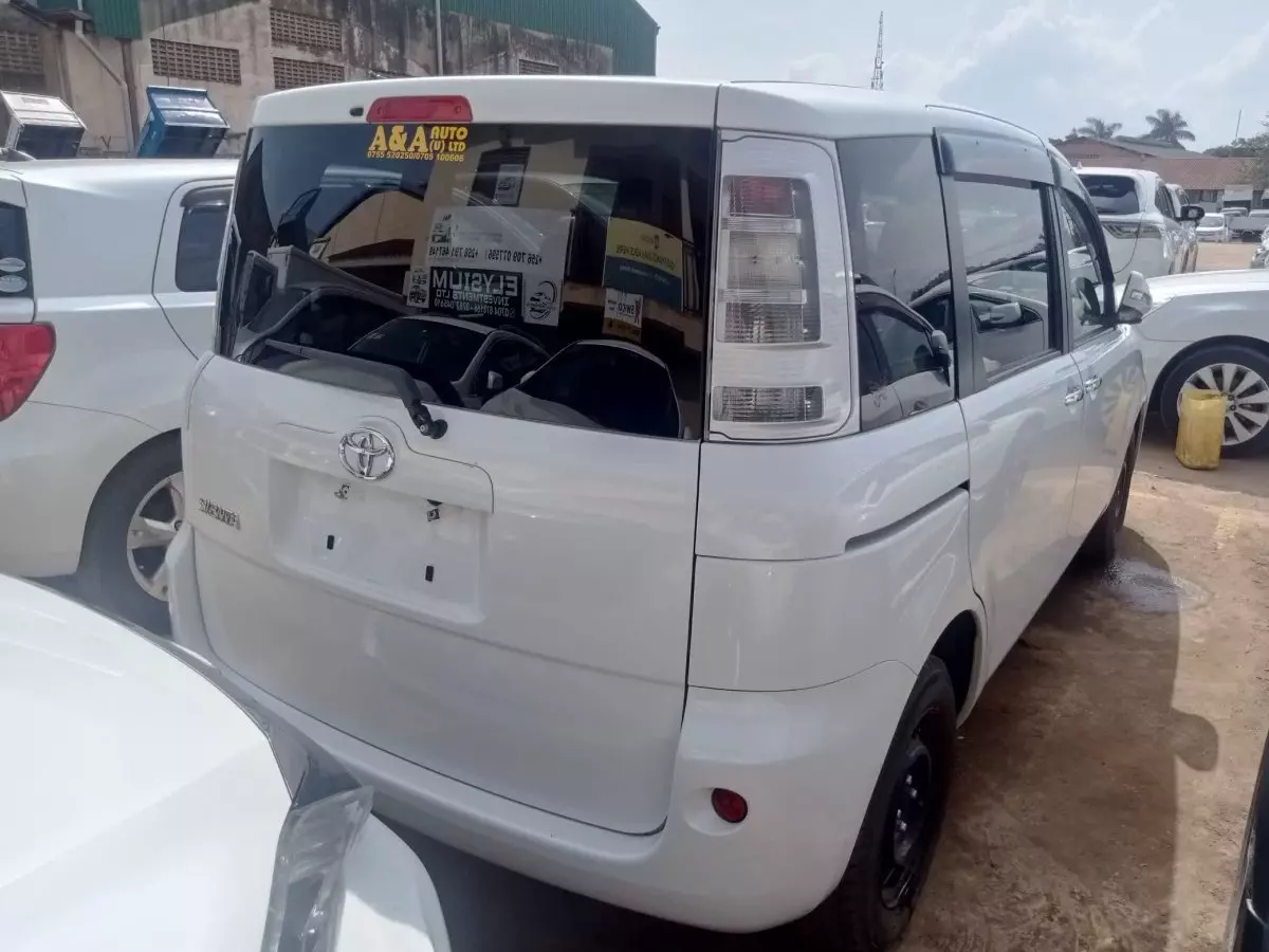 car Left Back