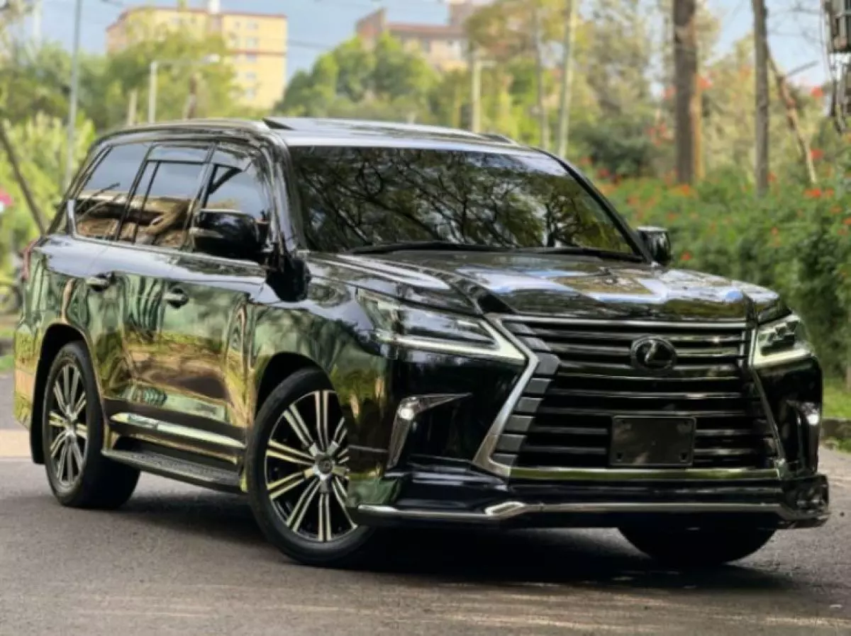 Lexus LX 570 - 2018