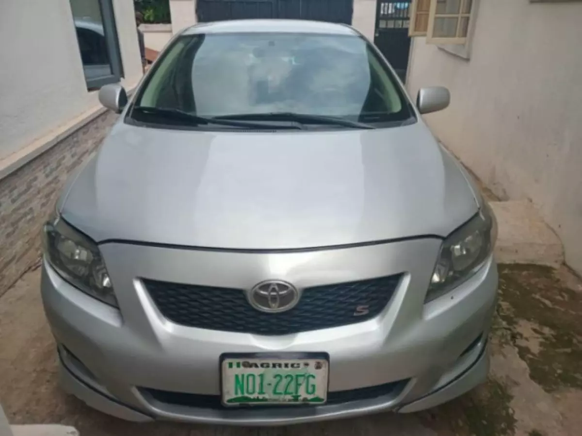 Toyota Corolla - 2013