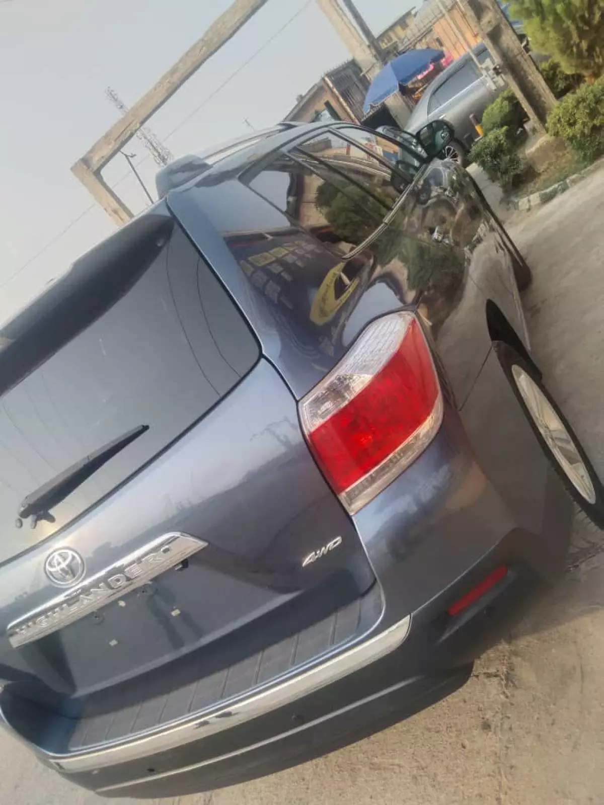 car Left Back