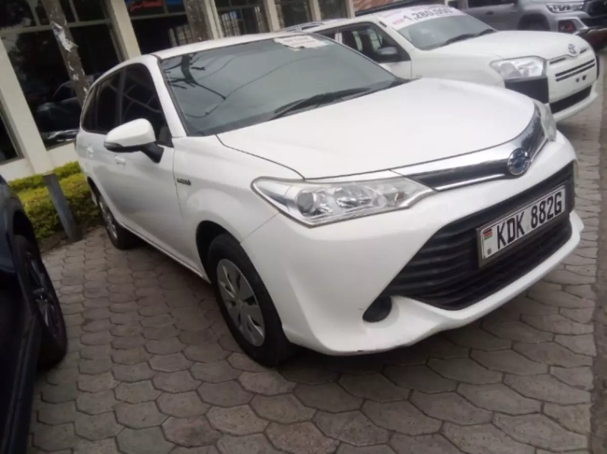 Toyota Fielder  - 2018