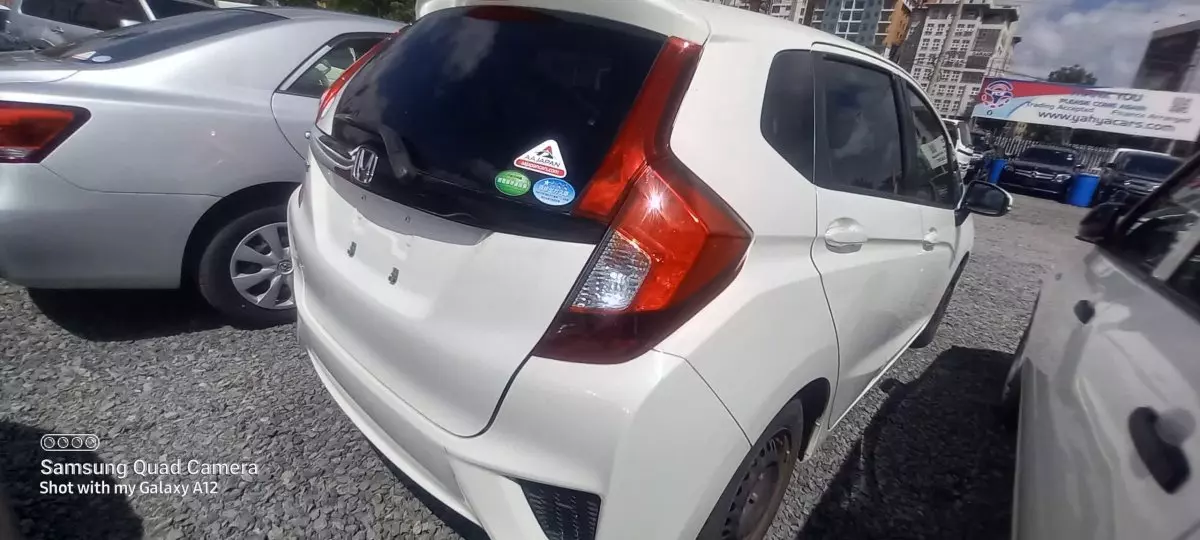 car Right Back