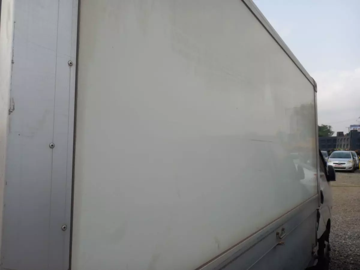 car Left