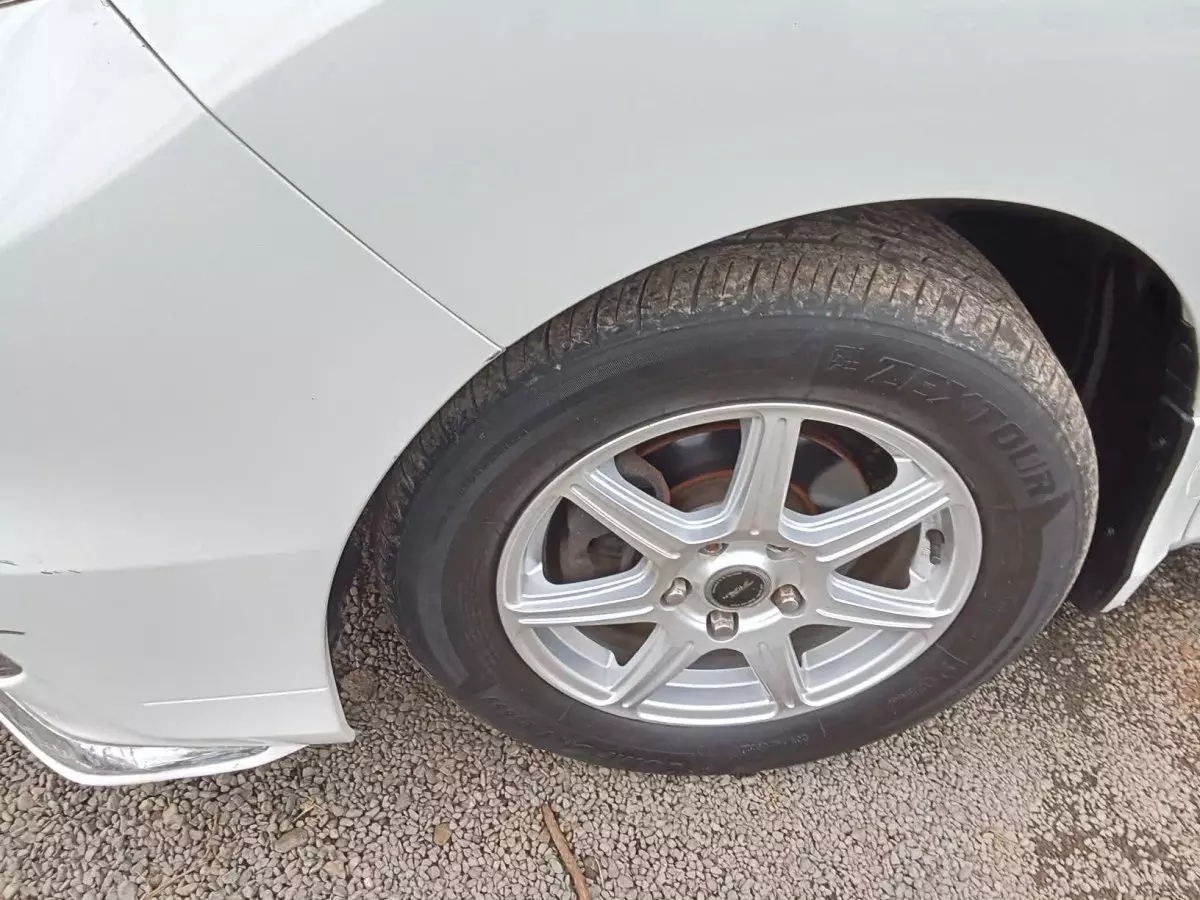 tyre0