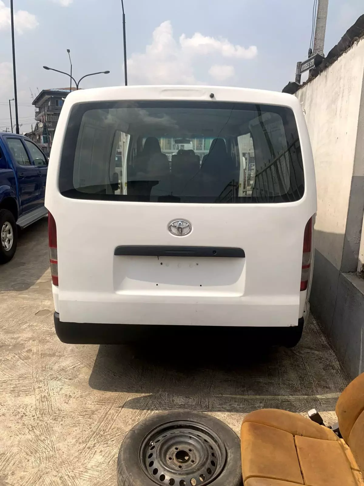 car Back