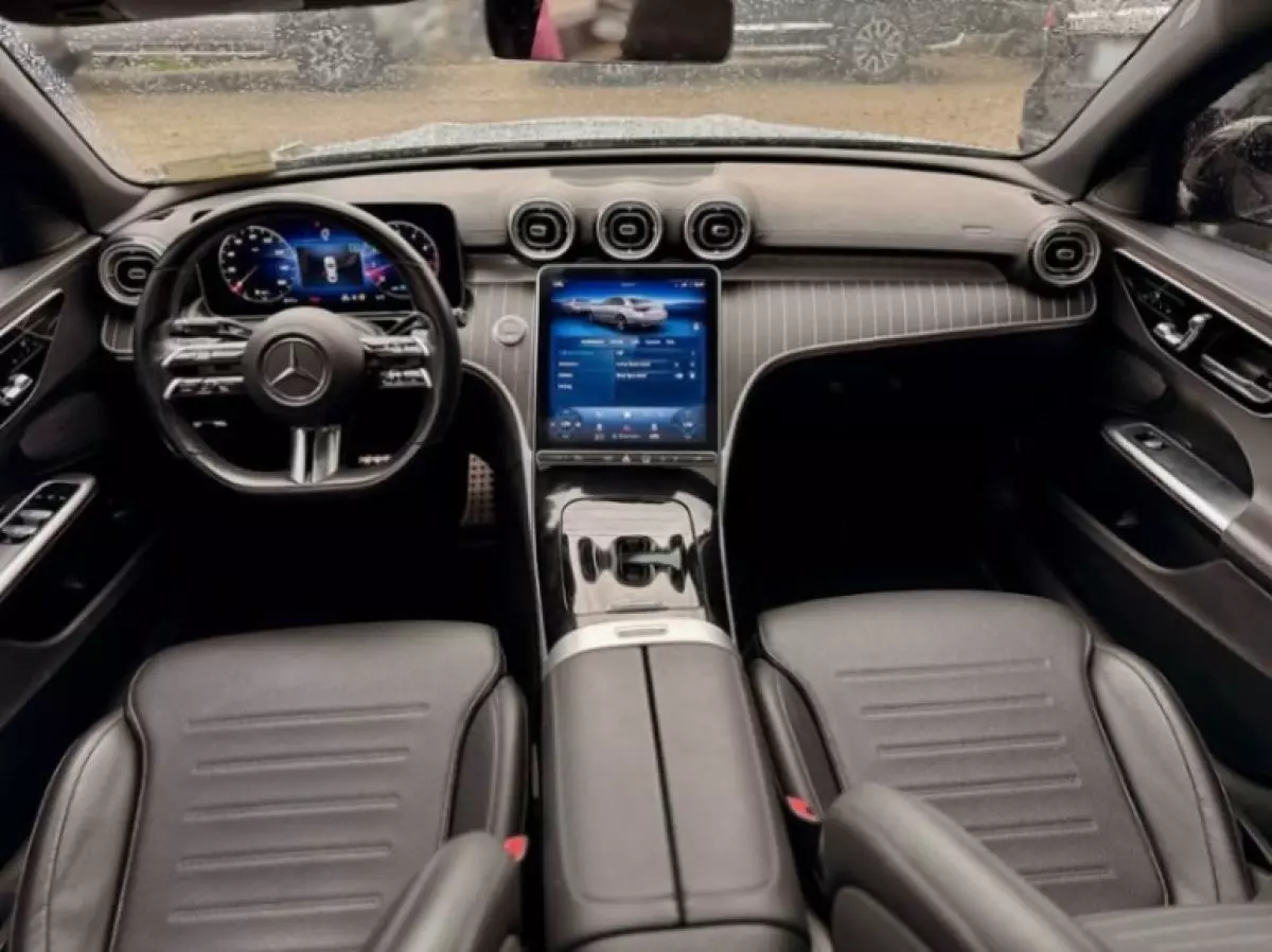 interiorFront