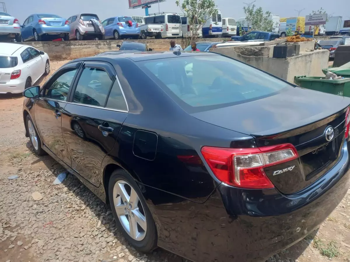 car Right Back