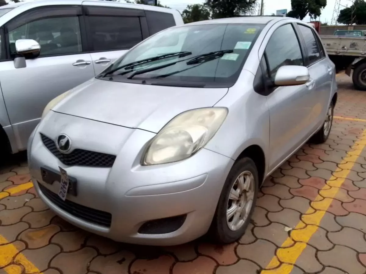 Toyota Vitz - 2009