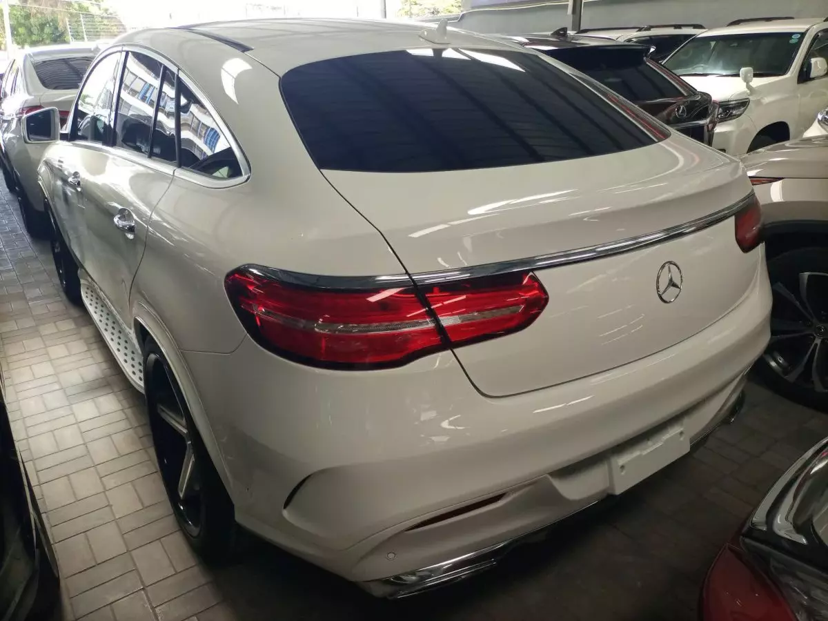 car Left Back