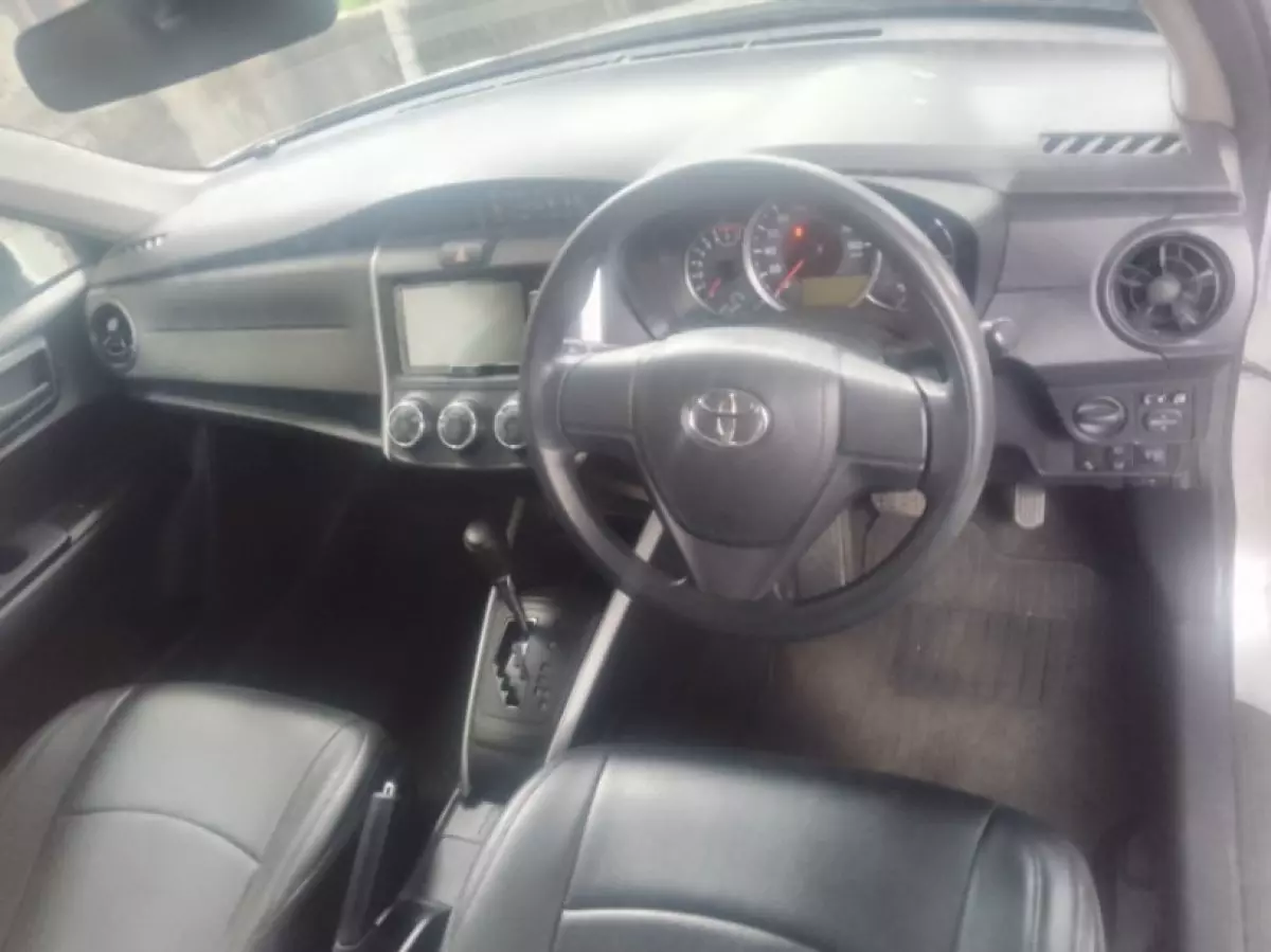 interiorFront