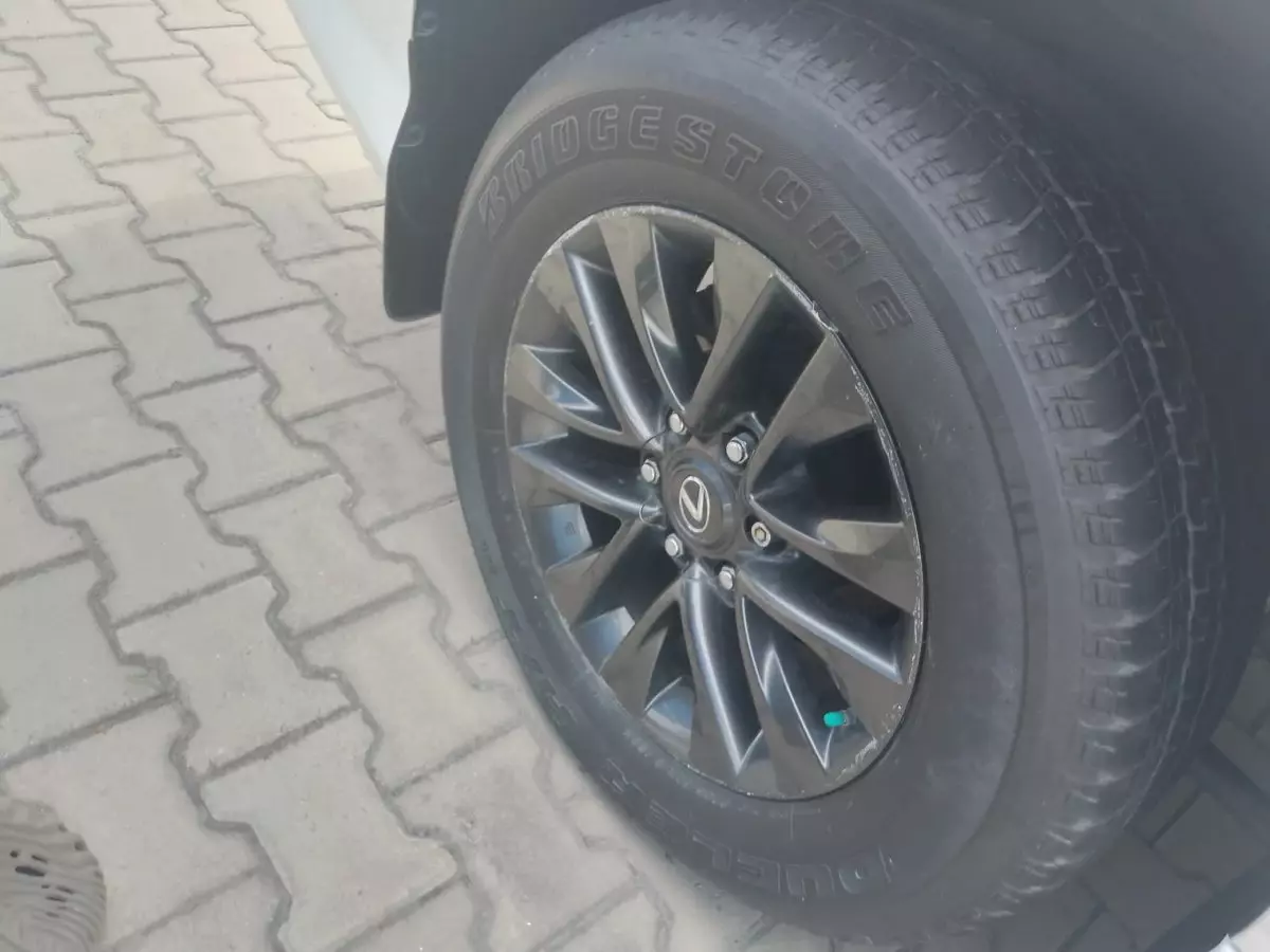 tyre2