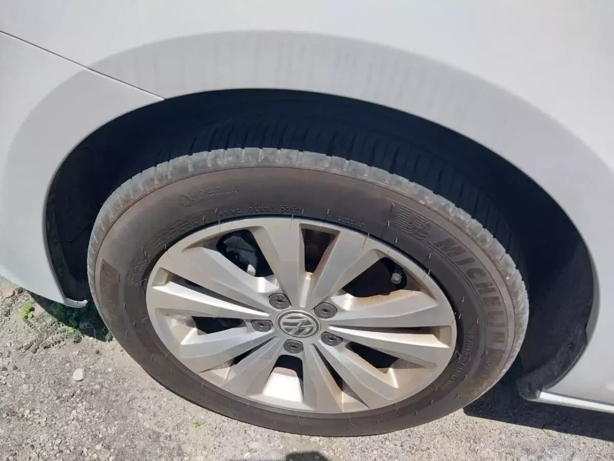 tyre1
