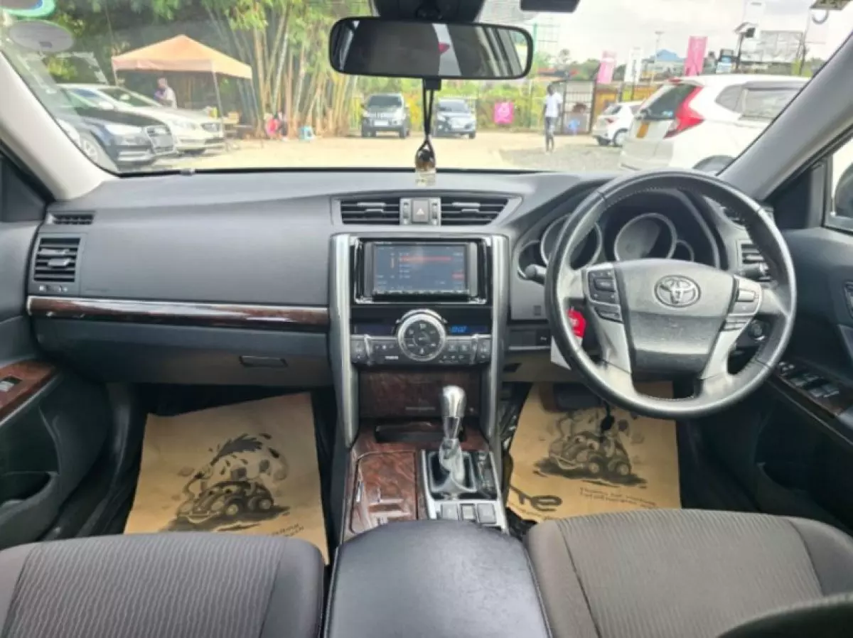 interiorFront