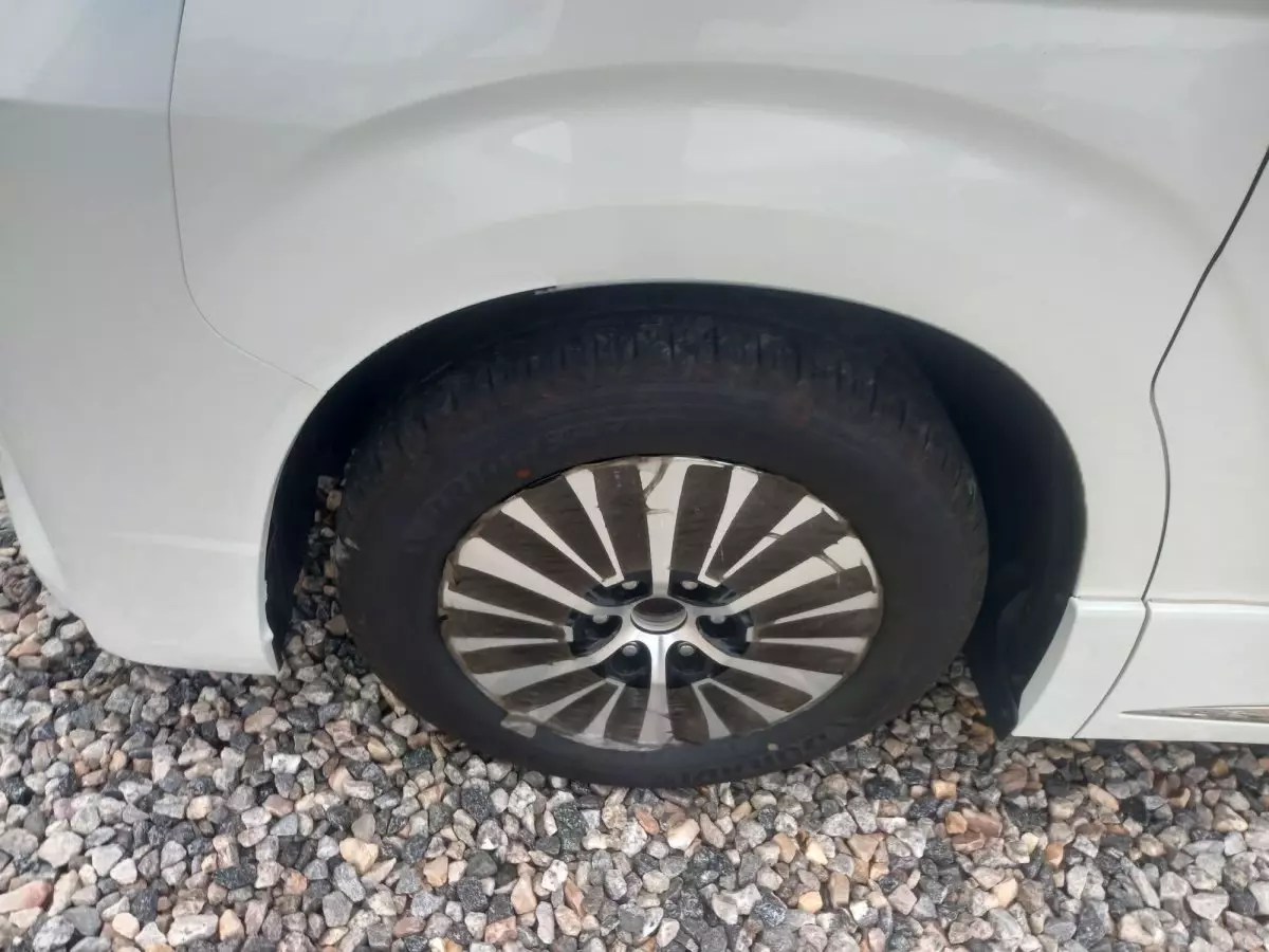 tyre2