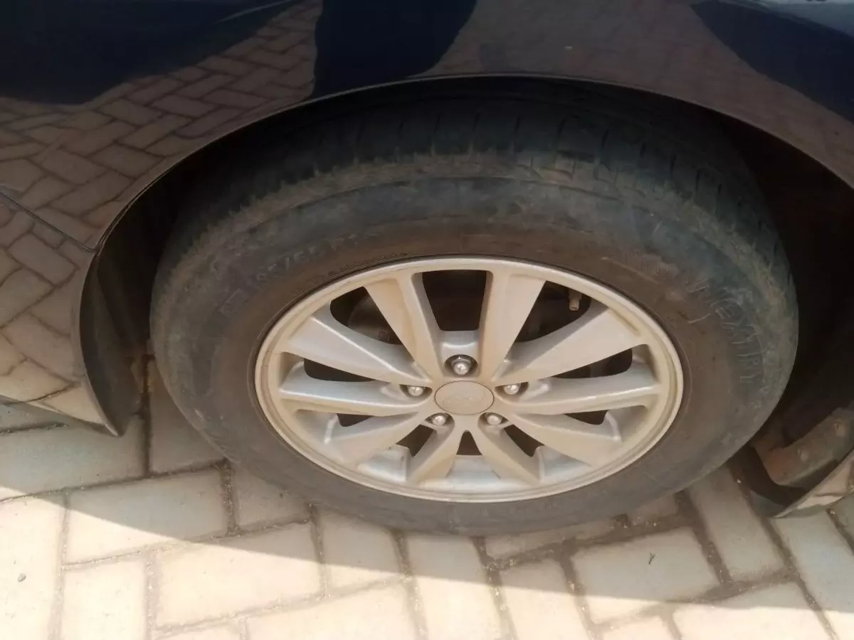 tyre2