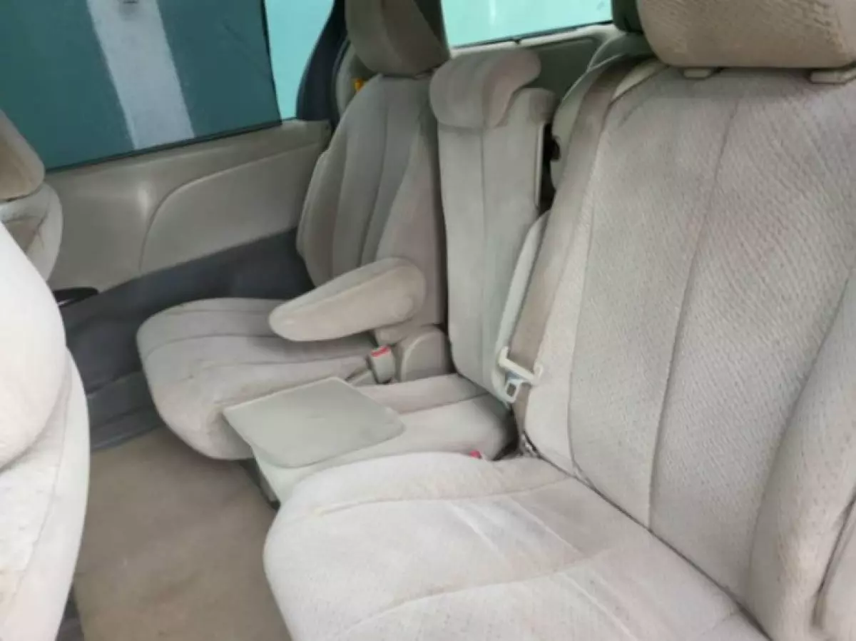 interiorBack