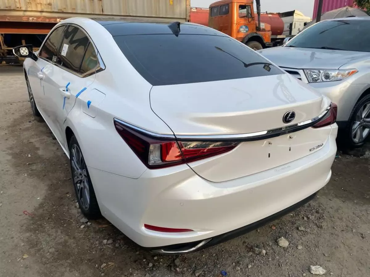 car Left Back