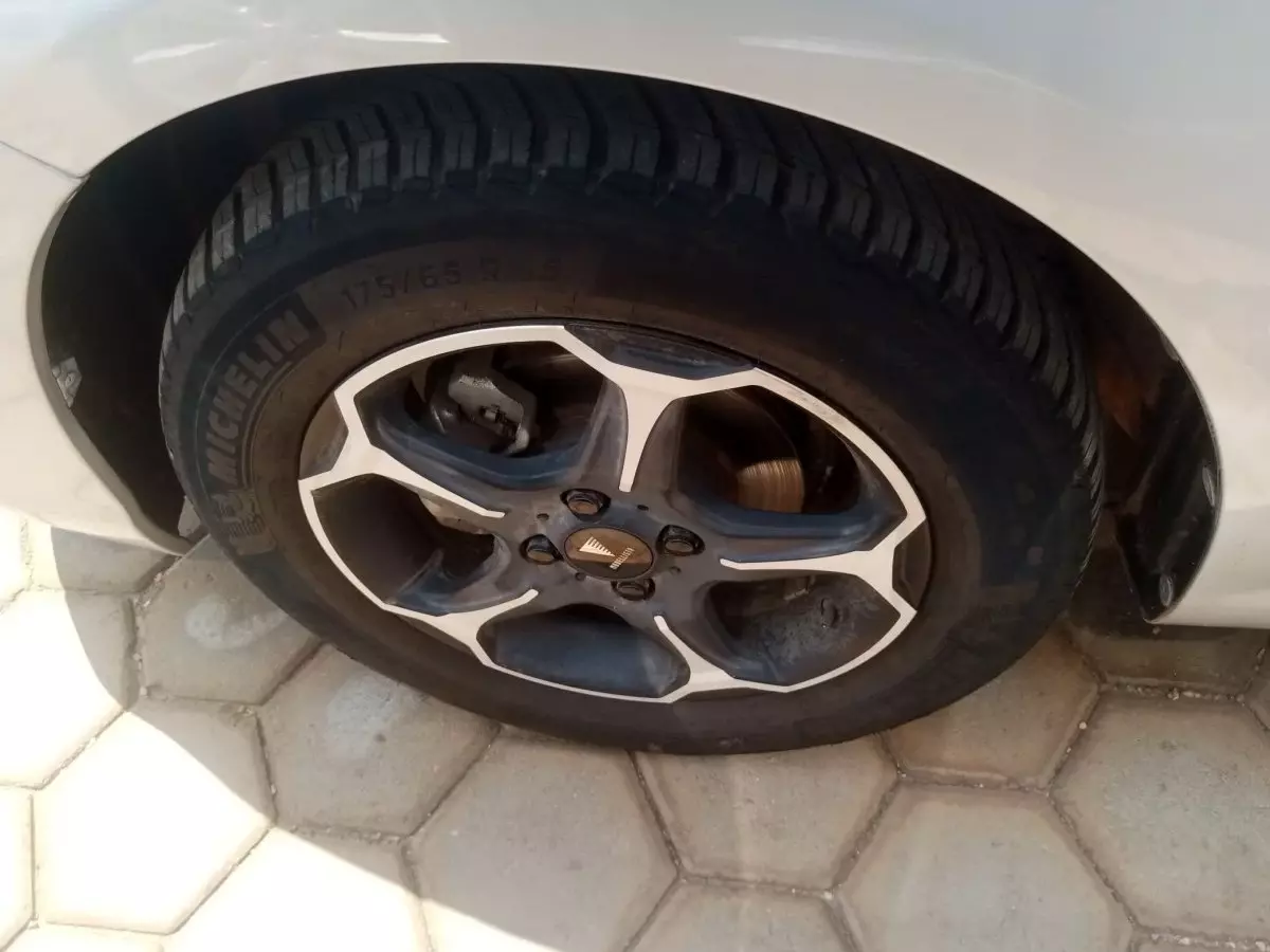 tyre3