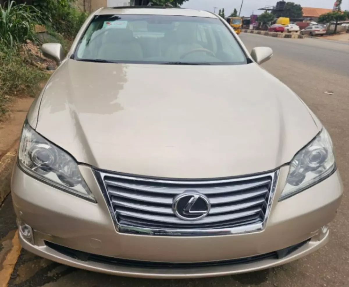 Lexus ES 350 - 2010