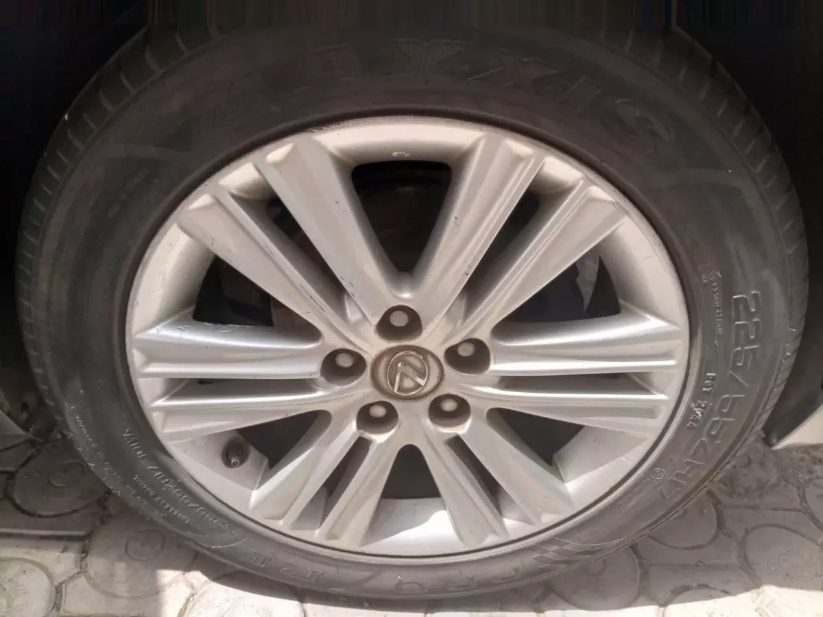 tyre2
