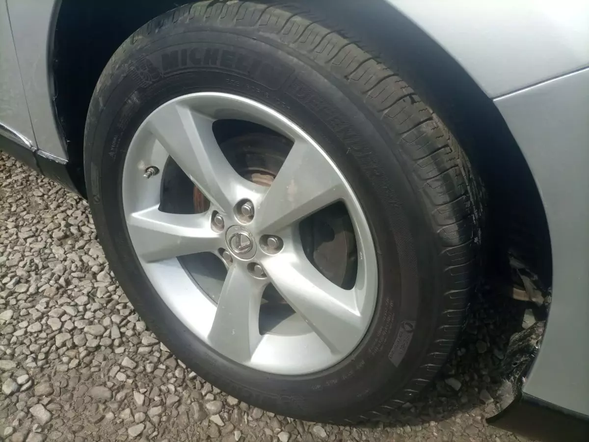 tyre2