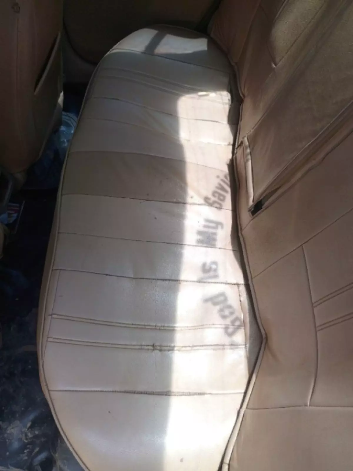 interiorBack