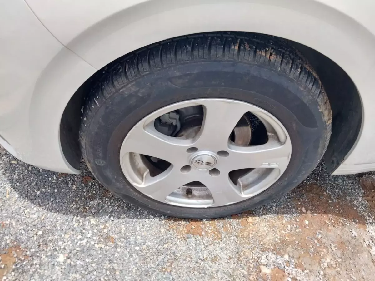 tyre2