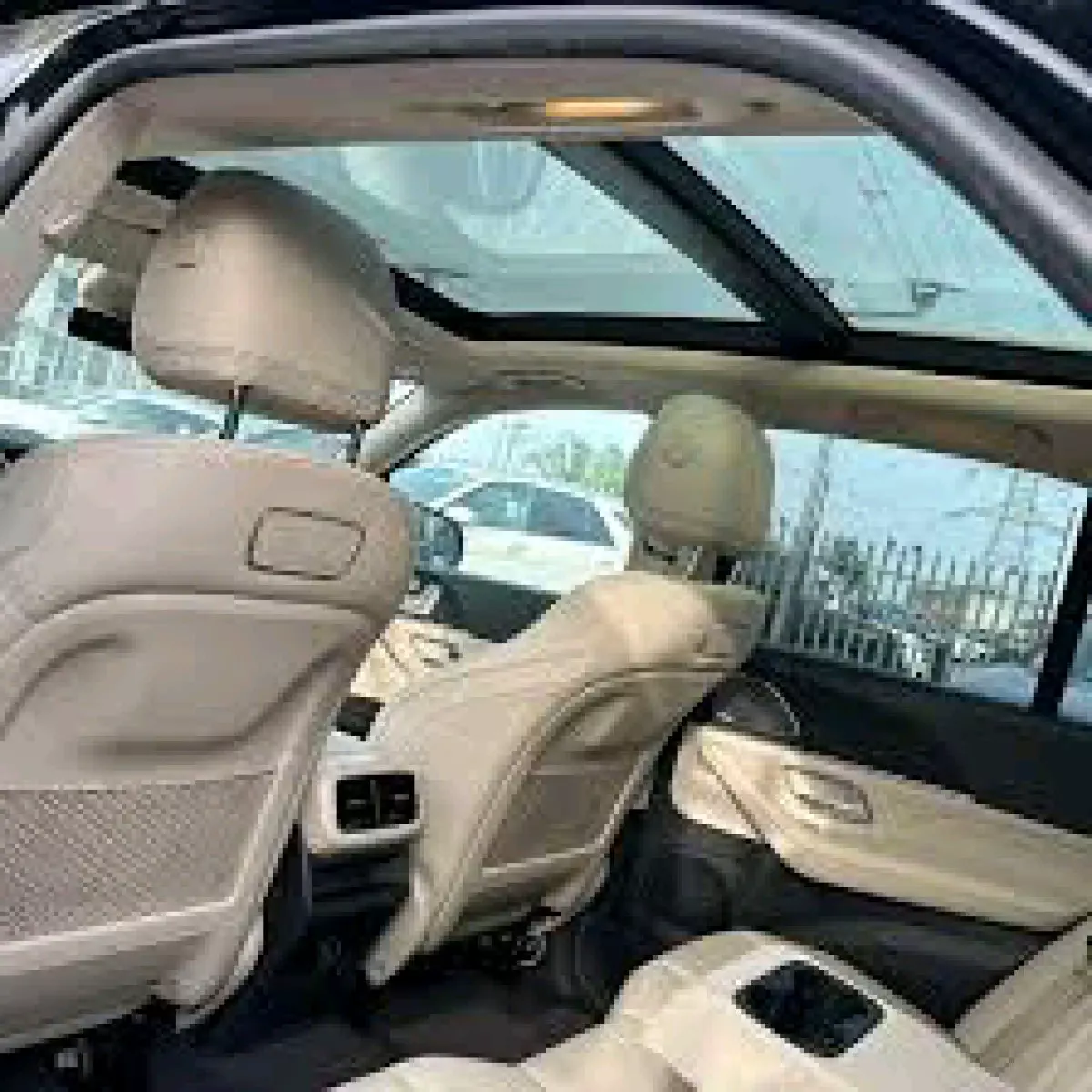 interiorBack