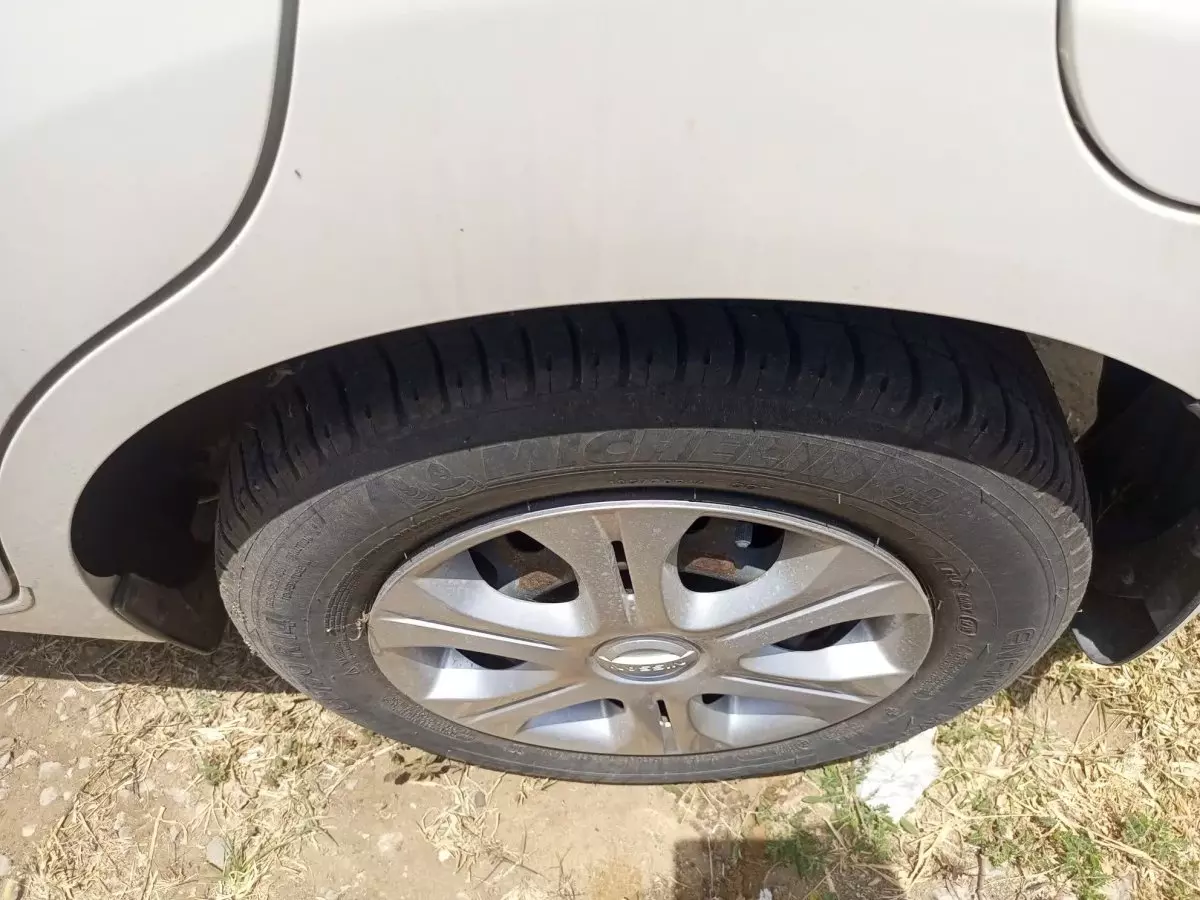 tyre0