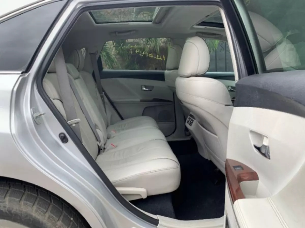 interiorBack