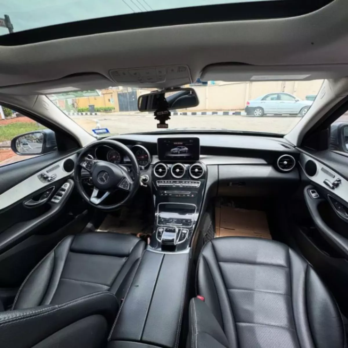 interiorBack