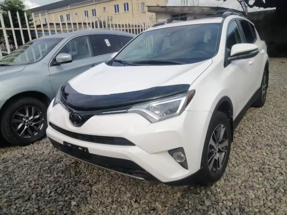 Toyota RAV 4 - 2018