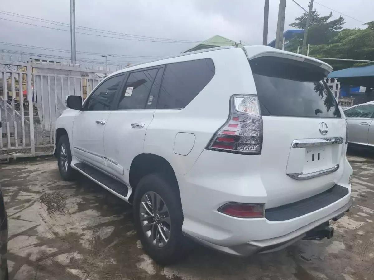 car Left Back