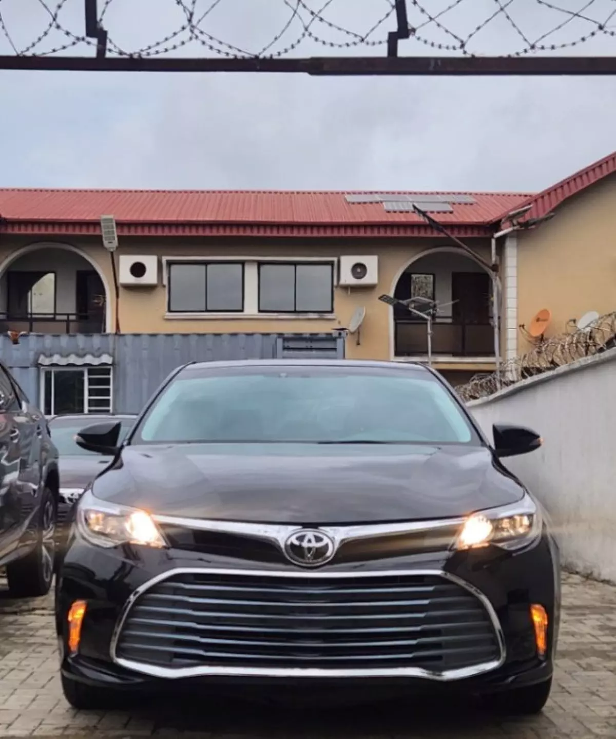 Toyota Avalon - 2015