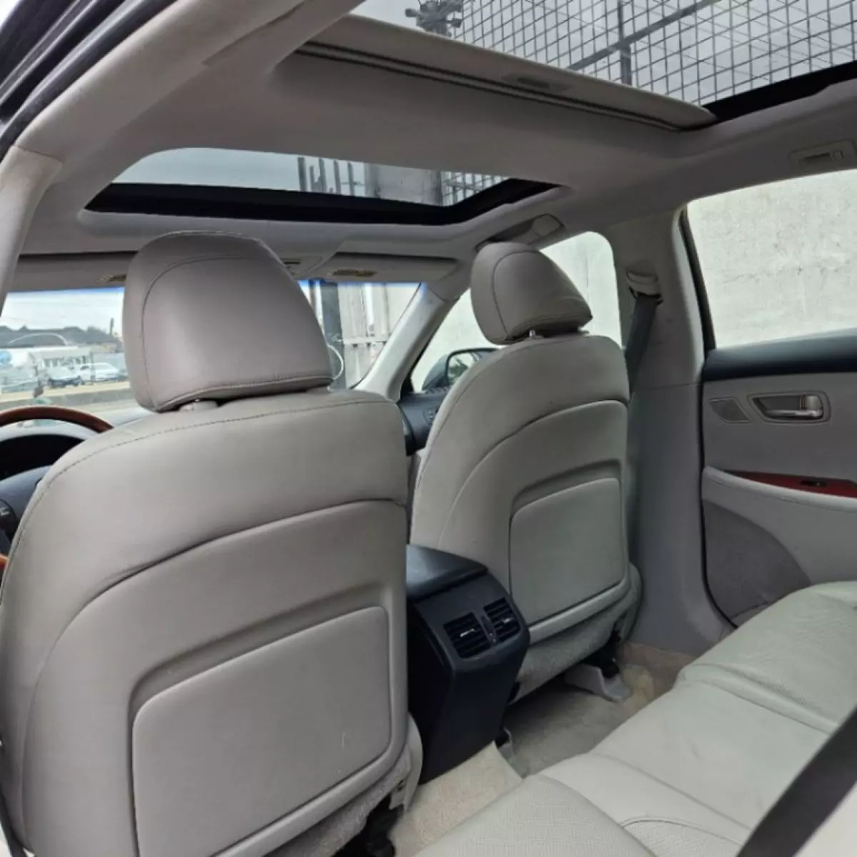 interiorBack