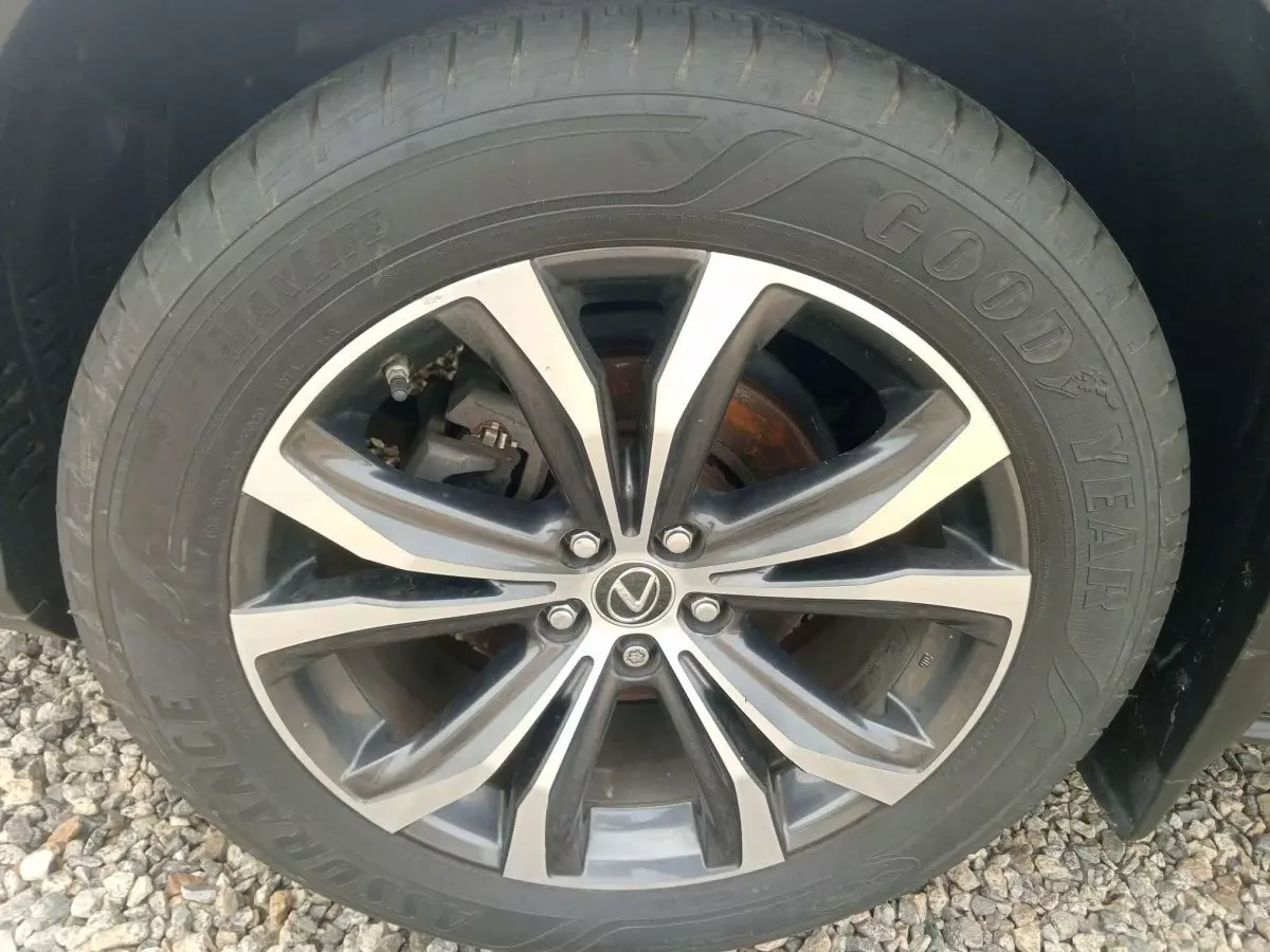 tyre2