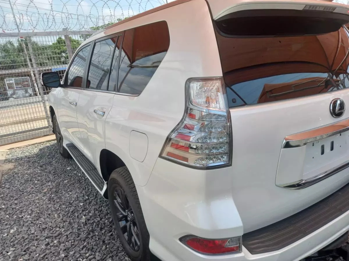 car Left Back