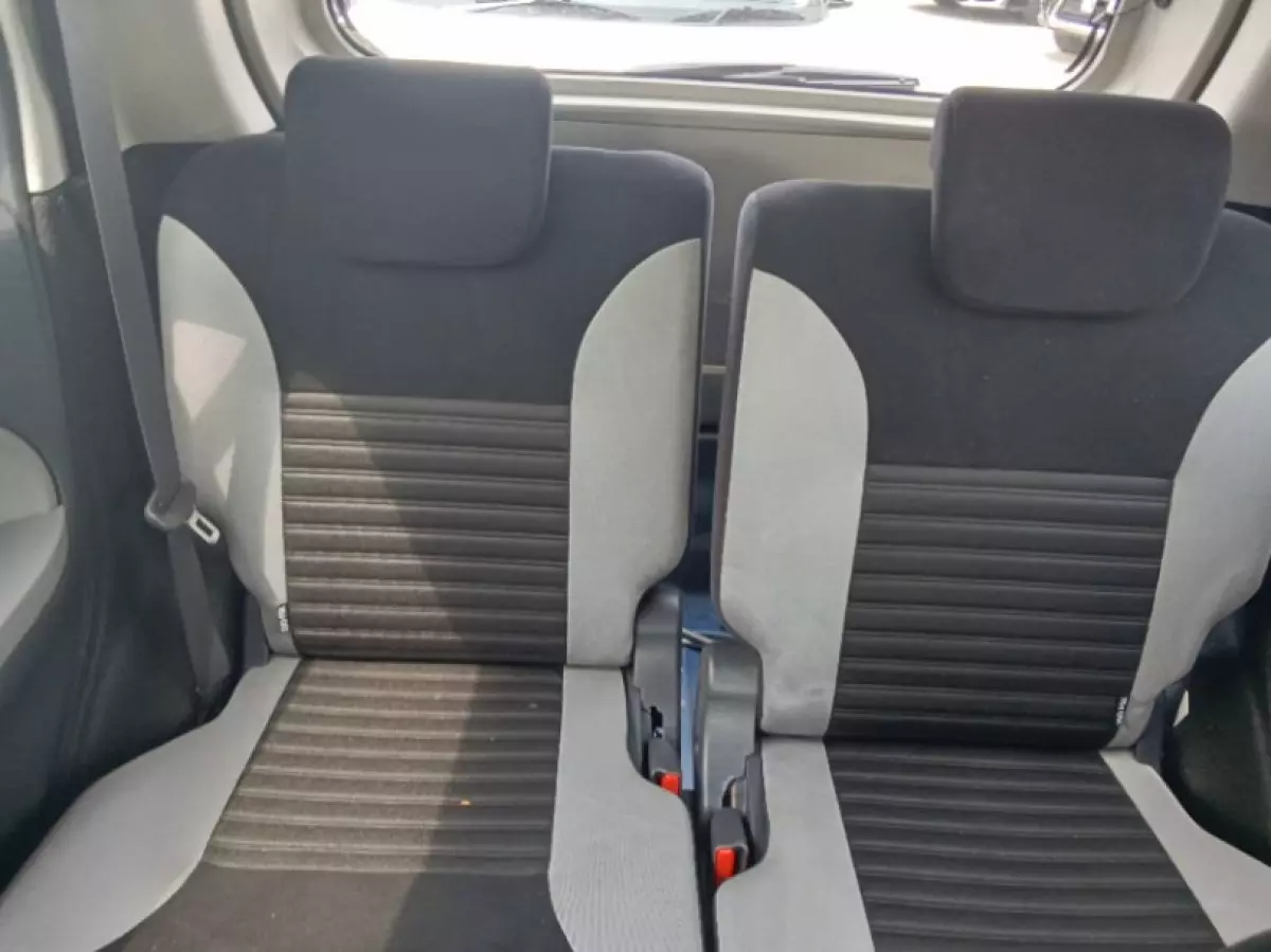 interiorBack