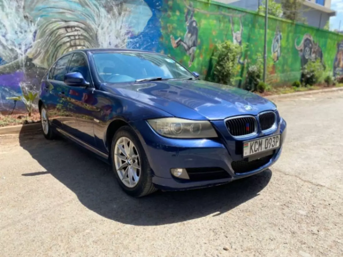 BMW 320i - 2011