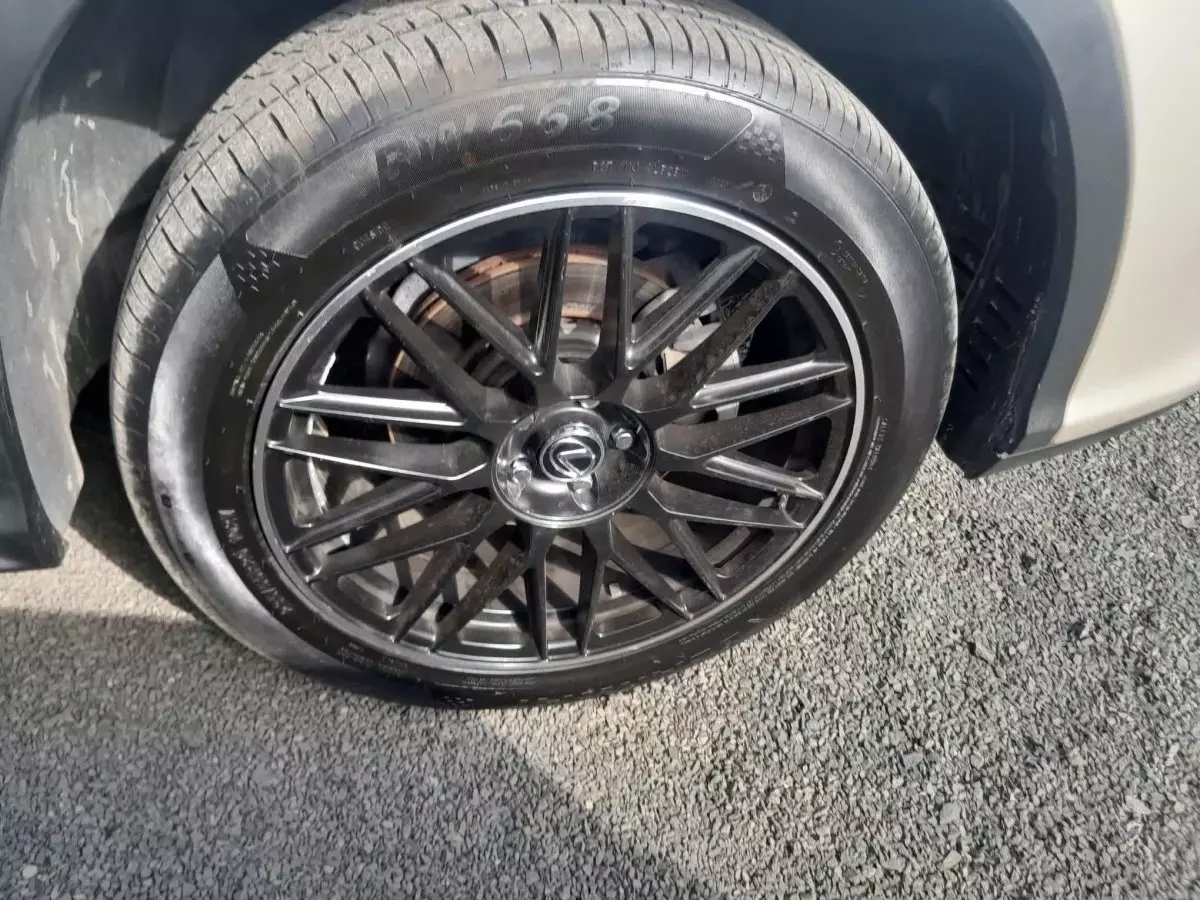 tyre2
