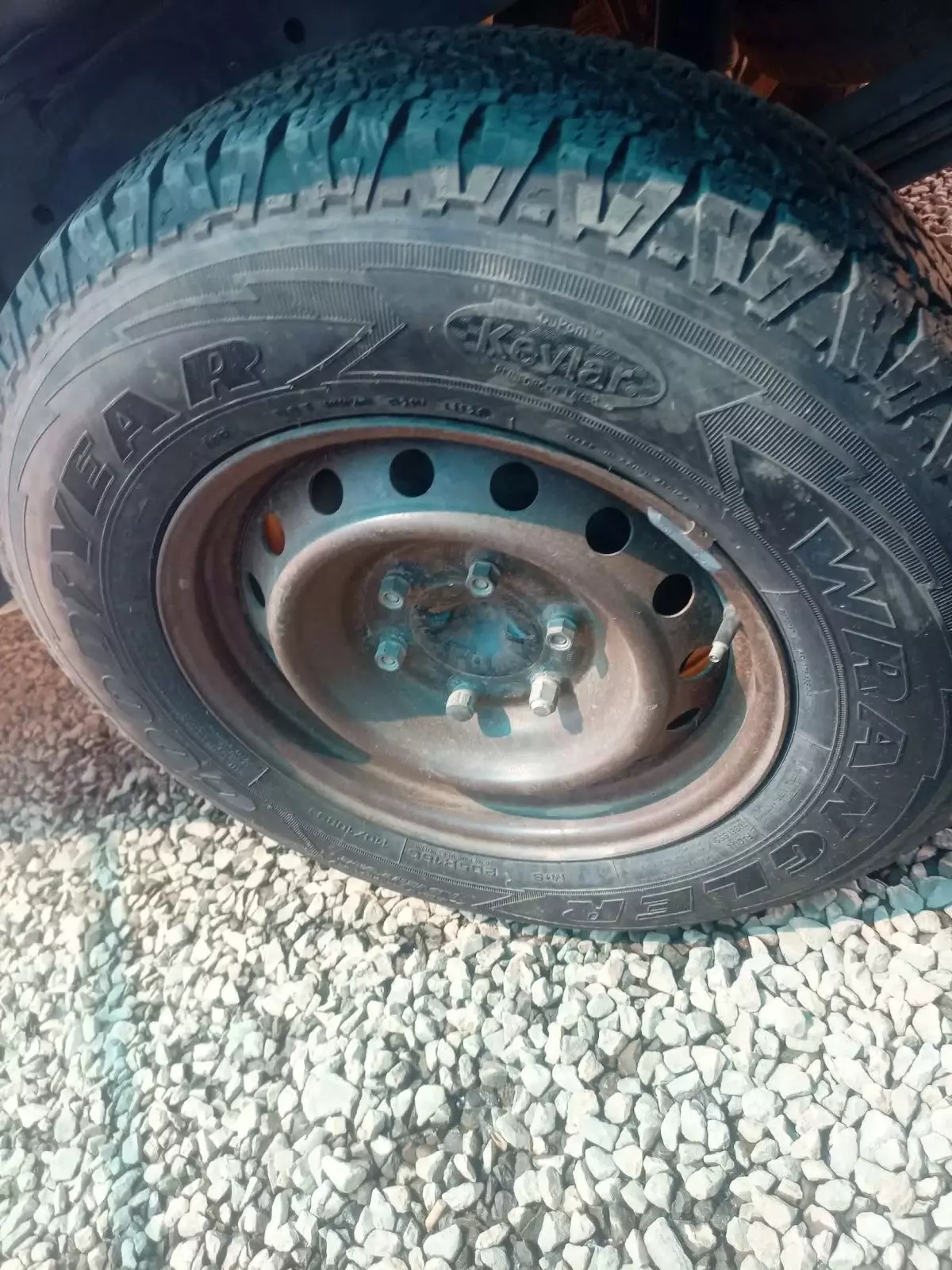 tyre2