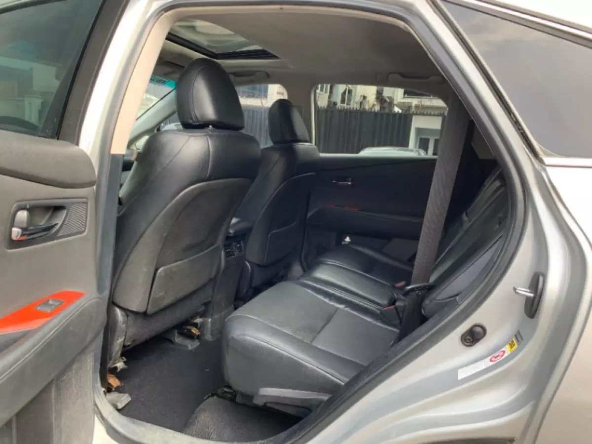 interiorBack