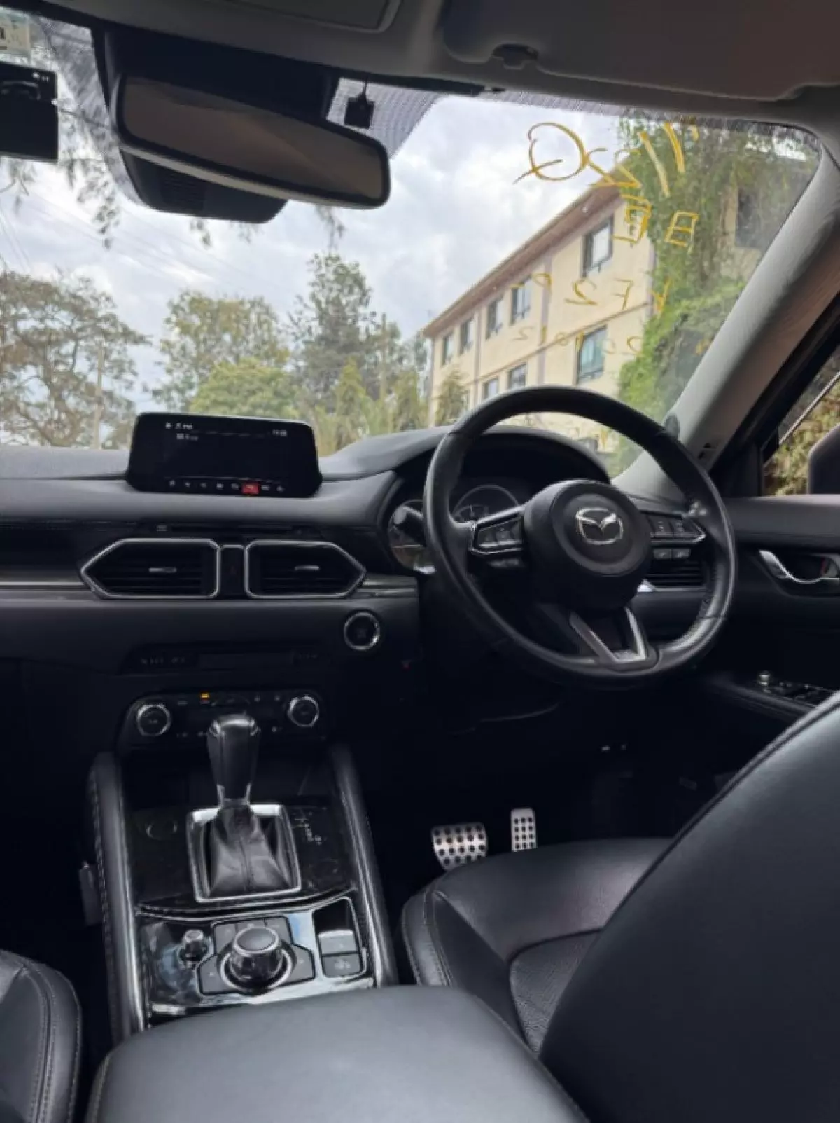 interiorFront