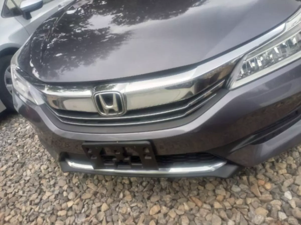 Honda Accord - 2009