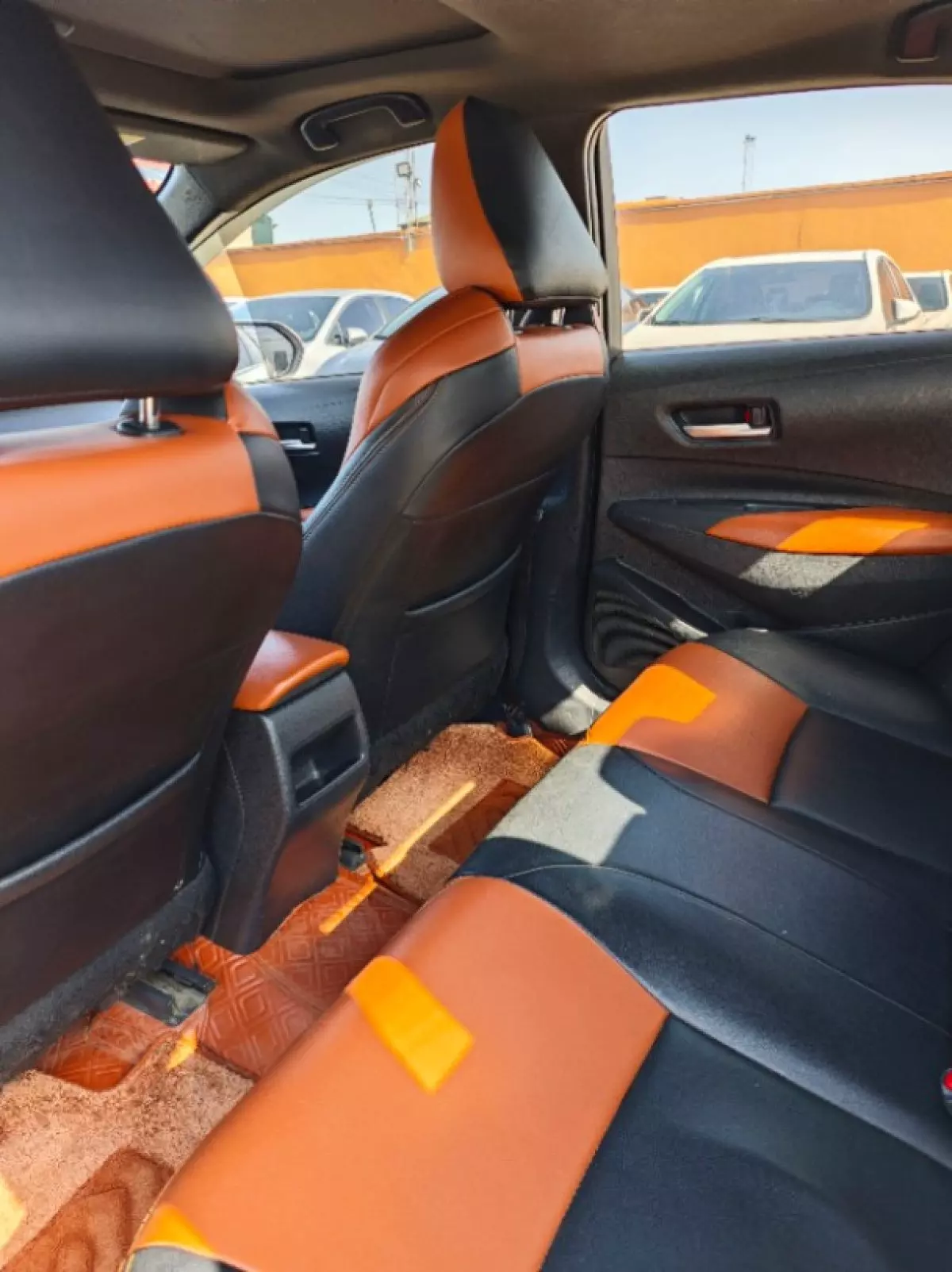 interiorBack