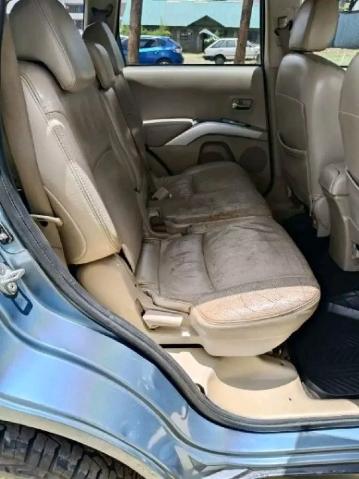 interiorBack