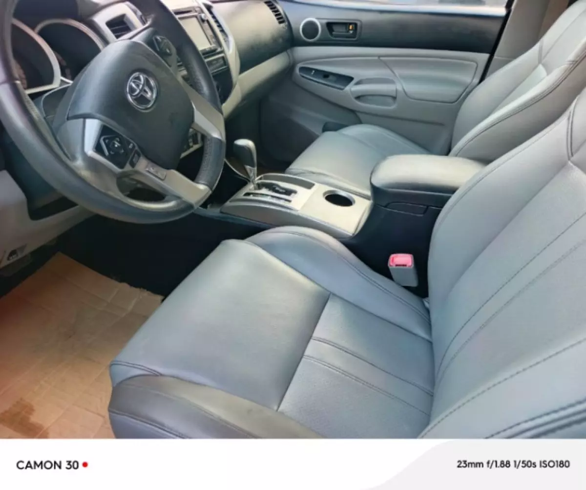 interiorFront