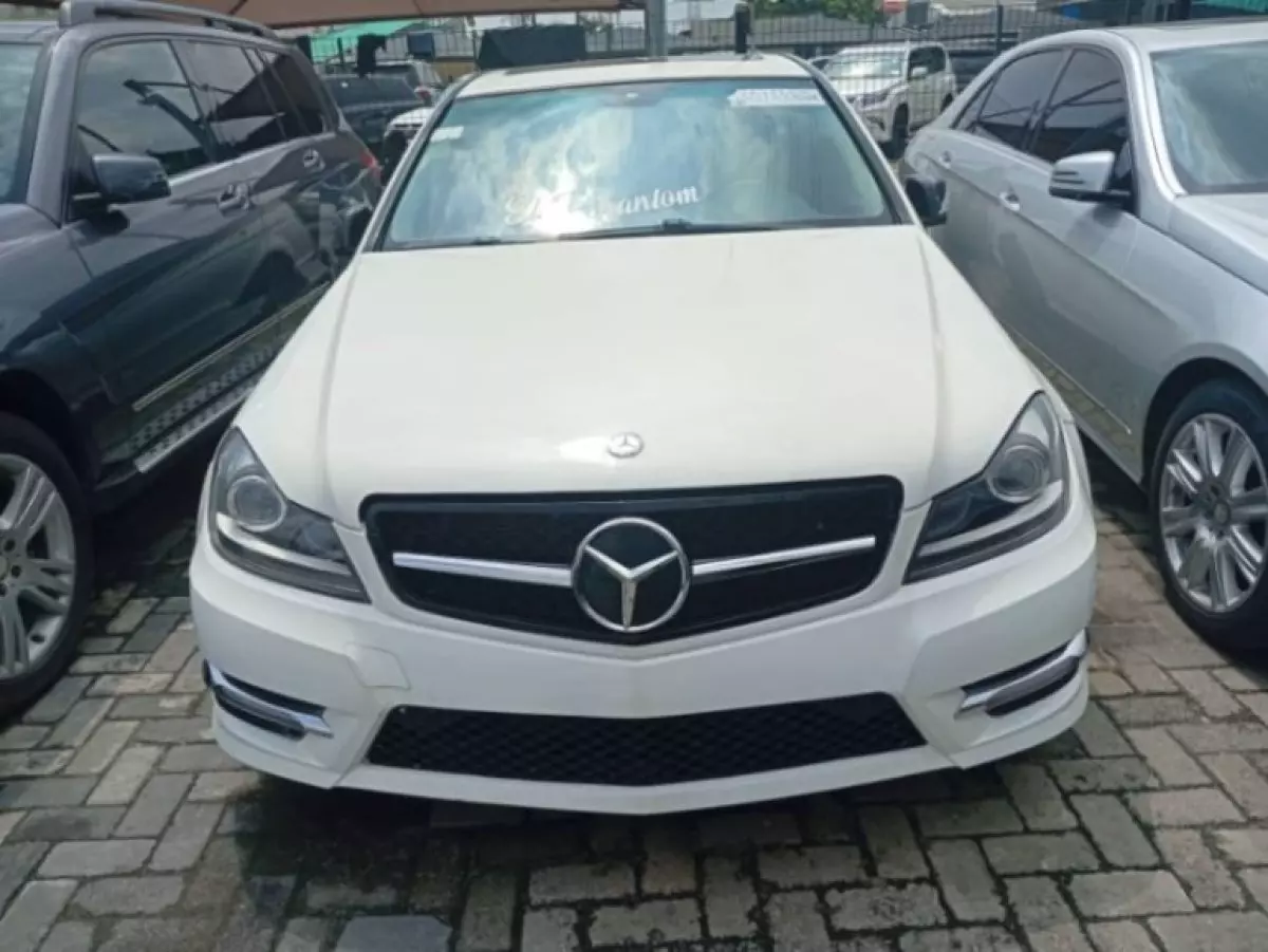 Mercedes-Benz C 300 - 2014